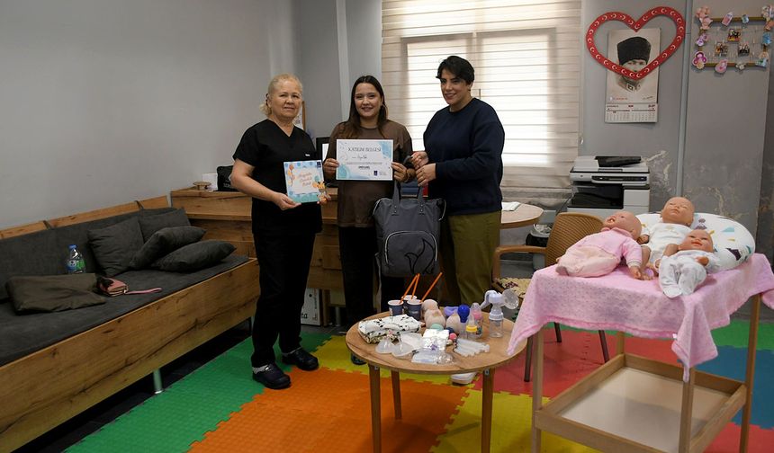 Kuşadalı Anne Adaylarına Doğum Öncesi Eğitim Desteği