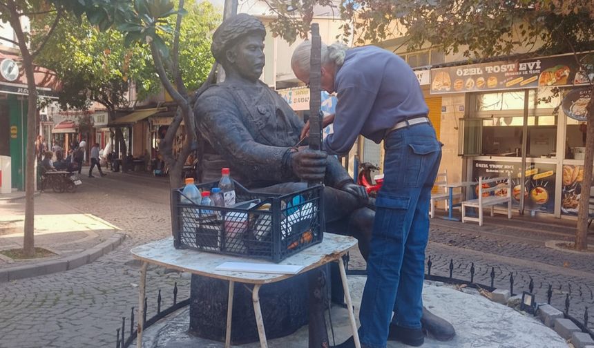 Danişmentli İsmail Efe'nin Heykeli Onarıldı