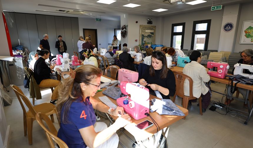 Efes Selçuk'ta Kadınlar Dikiş Atölyesinde Buluştu