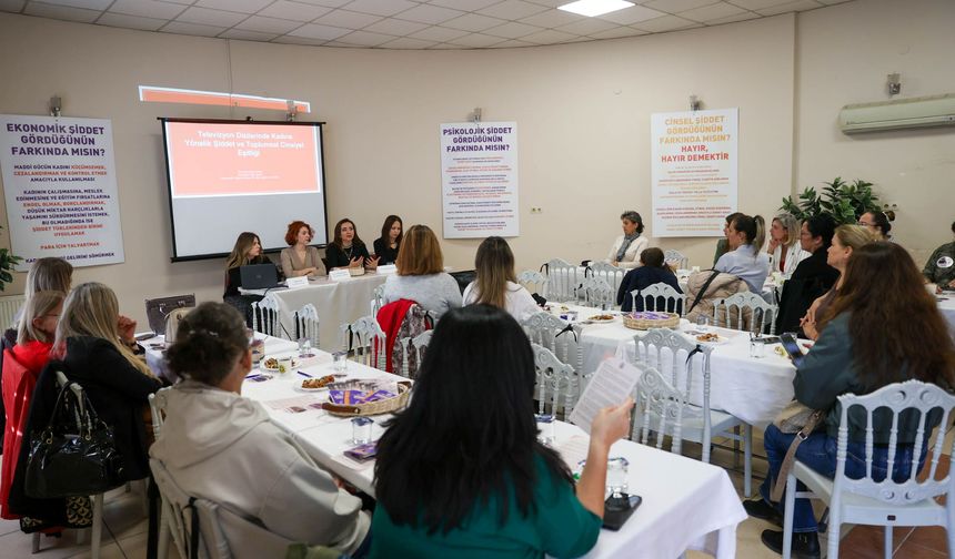 Buca'da Türk Dizilerinde Romantize Edilen Şiddet Tartışıldı