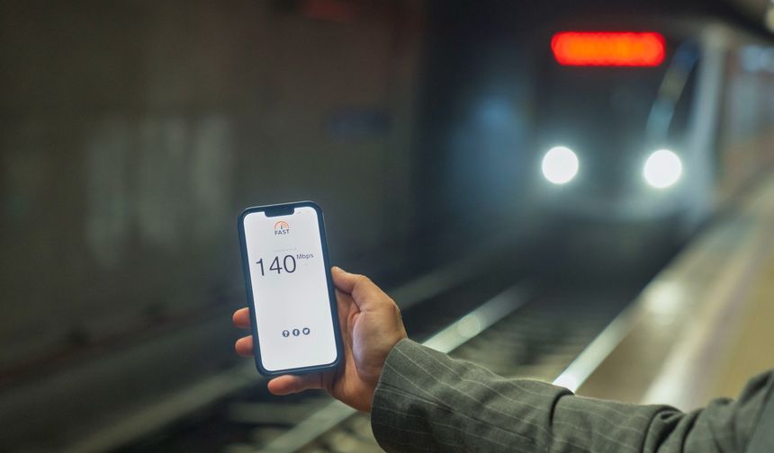 İzmir Metrosu'nda Kesintisiz İletişim Dönemi Başladı