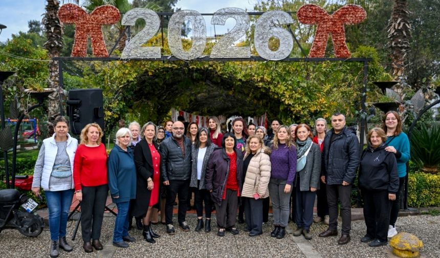 Bornova'da Yılbaşı Hediyelik Eşya Günleri