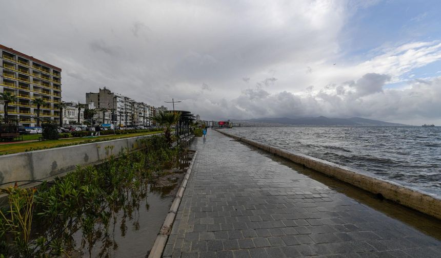 Fırtına Duvarı Kordon'da Taşkını Önledi