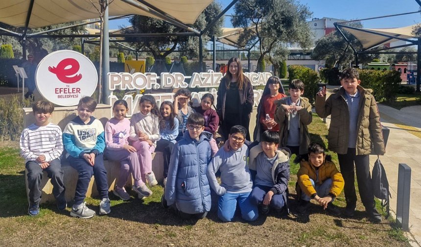 Efeler'in Bilim Parkı Ziyaretçilerini Ağırlamayı Sürdürüyor