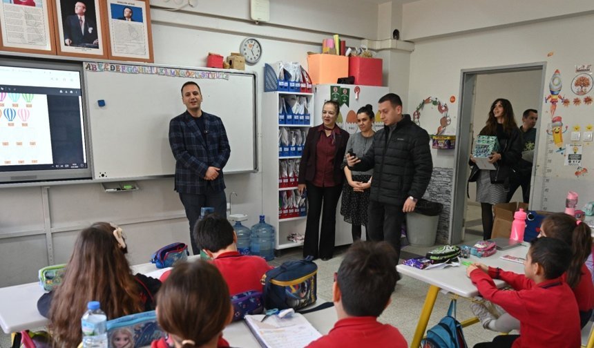 Başkan Eşki Hayat Bilgisi Dersinde Yerel Yönetimleri Anlattı