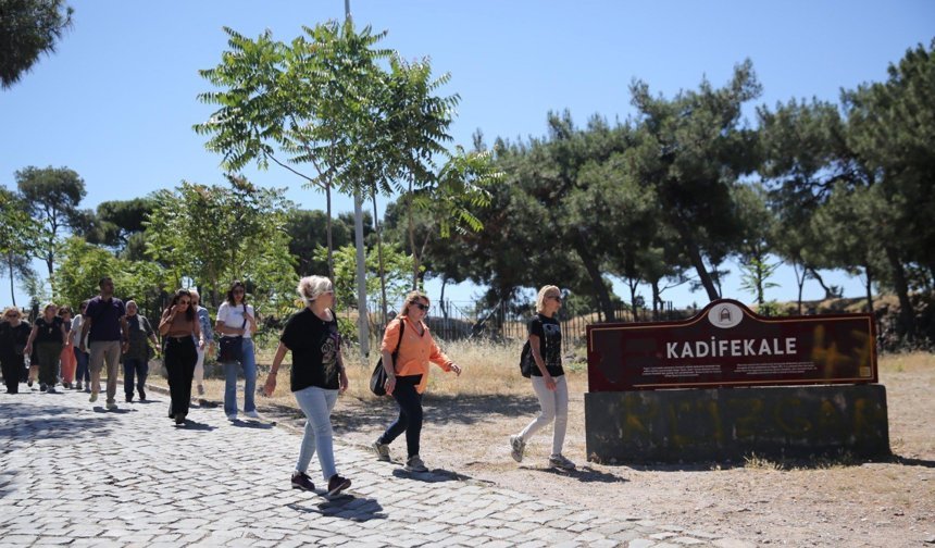 Konak Tarih Gezileri'nde Yeni Dönem Başlıyor