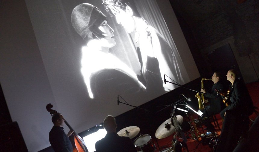 Geçmişin Görüntüleri Günümüzün Sesi: Küspert & Kollegen