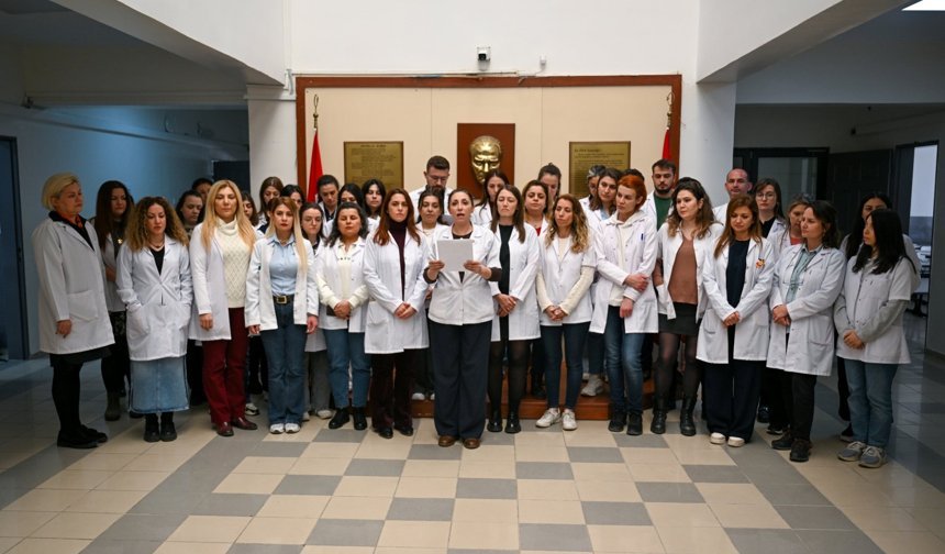 Bornova'da BELGEM Öğretmenlerinden Şiddete İsyan