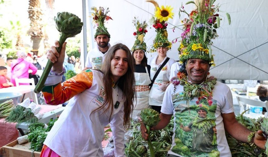 15. Uluslararası Alaçatı Ot Festivali Yüz Binleri Ağırladı