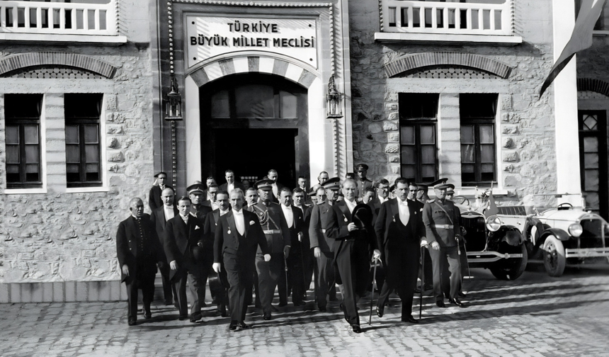 Türkiye: Yegane İnanılan Kuvvet | Sadri Ertem - 23 Nisan 1940