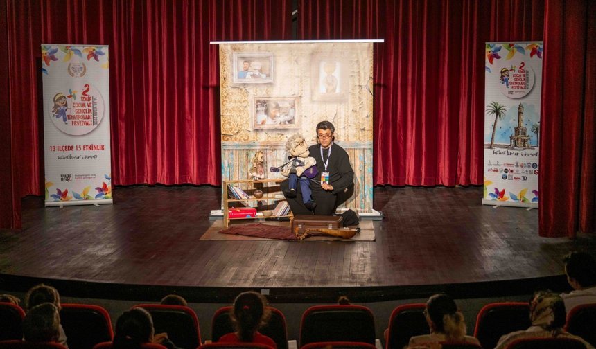Bornova'da Çocuk Tiyatrosuna Yoğun İlgi