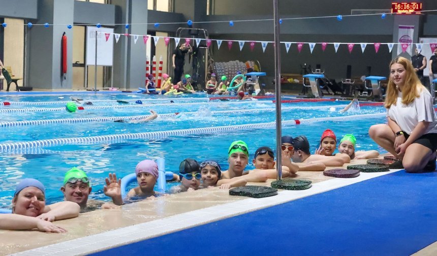 Buca'nın Özel Kulaçlarına Başkan Duman'dan Destek