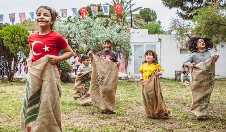 Kuşadalı Çocuklar 23 Nisan'da Unutulmaz Bir Gün Yaşadı