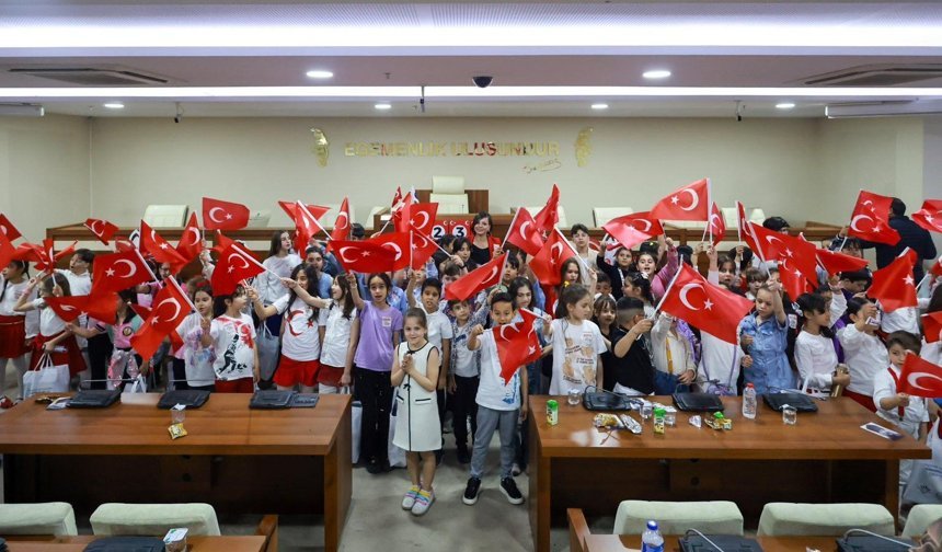 Başkan Kınay Makamını Geleceğin Sahiplerine Devretti