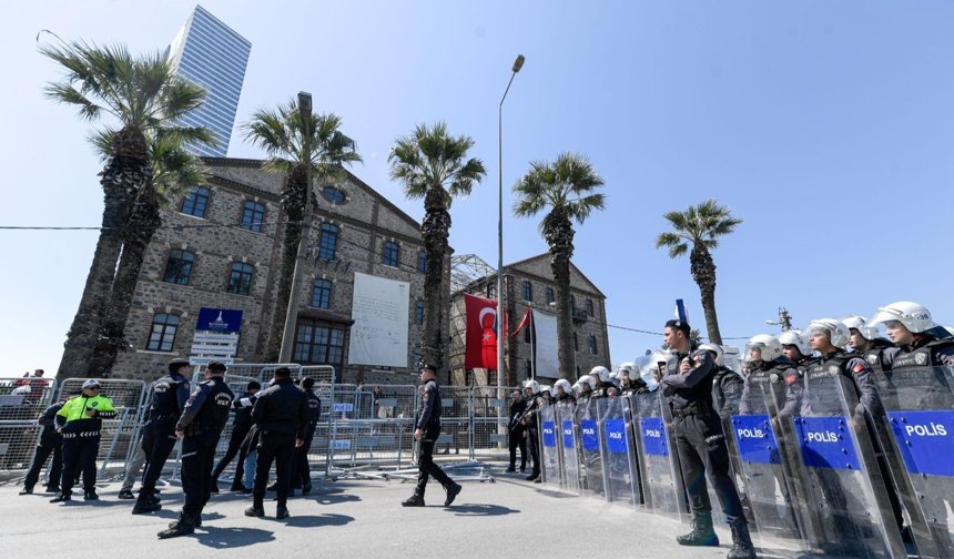 CHP İzmir İl Başkanı Çağatay Güç: "Meslek Fabrikası Binası Eninde Sonunda Büyükşehir'e Geri Dönecektir"