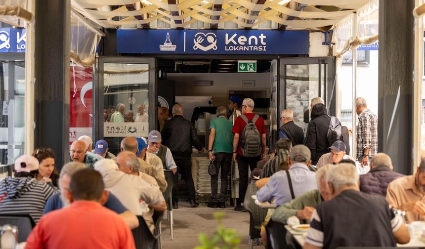 İzmir'de Kent Lokantaları'nda 19 Mayıs'a Özel Ücretsiz Yemek