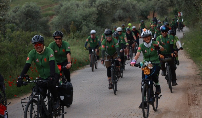 Efeler'de Pedallar Tarihe ve Doğaya Dönüyor