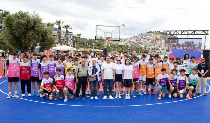 Kuşadası'nda 19 Mayıs Coşkusu 3x3 Basketbol Turnuvası ile Başladı