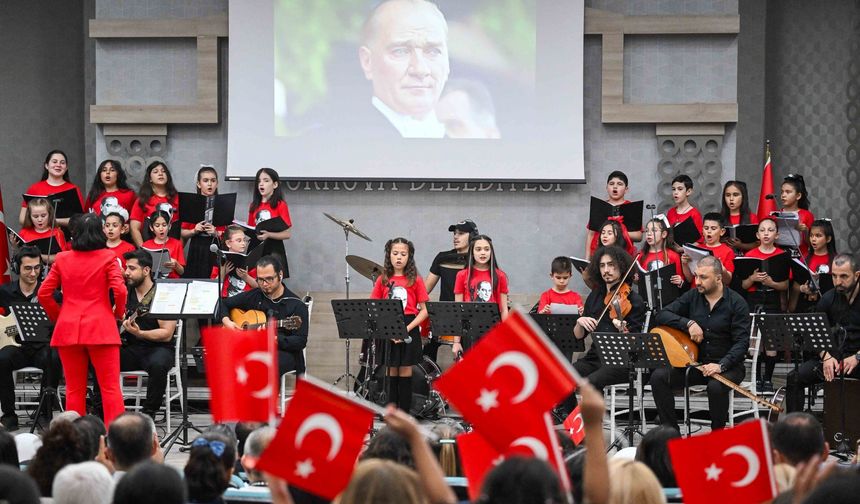 Bornova'da Sanat Dolu Yaz: Hobi Atölyelerinde Kayıt Dönemi Başlıyor!
