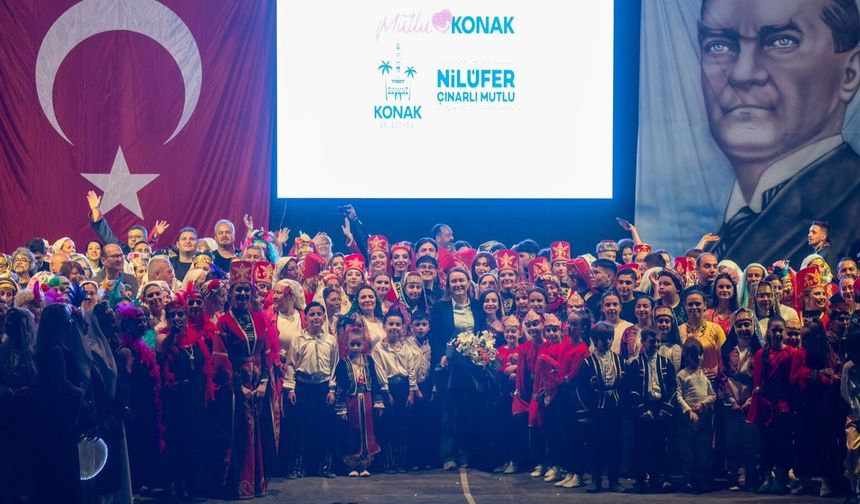 Konak'ın Halk Oyunları Şenliği 20. Yıl Gururu Yaşattı