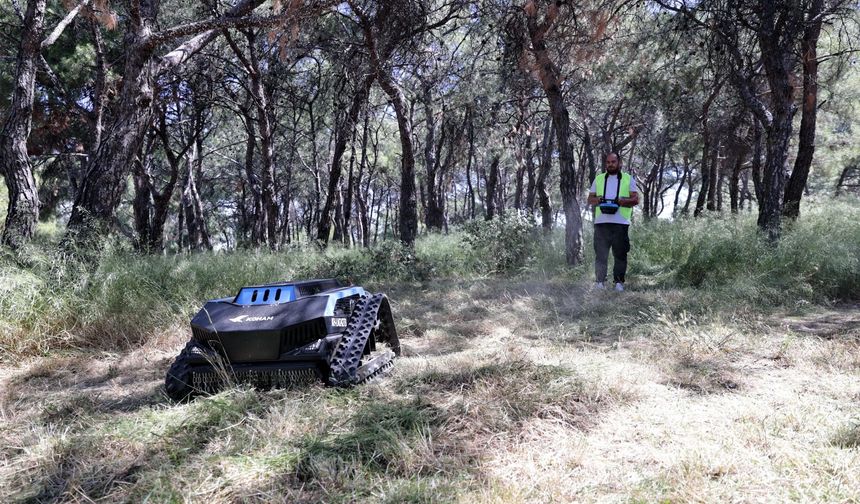 Konak'tan Teknolojik Adım: Ot Biçme Robotu Sahada