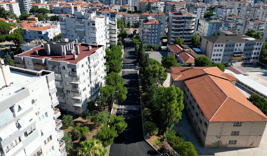Narlıdere'de Asfalt Mesaisi Hız Kesmiyor