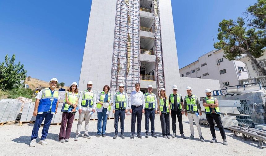 Tugay, Eşrefpaşa Hastanesi'nin Yeni Binasını İnceledi: "Her Şey Yolunda"