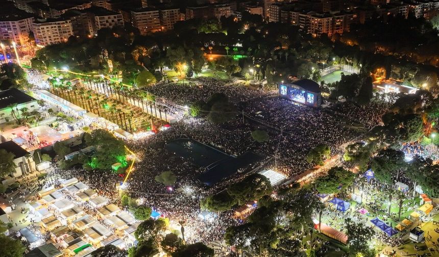 95. İEF'te Çim Konserleri Rüzgarı Esecek