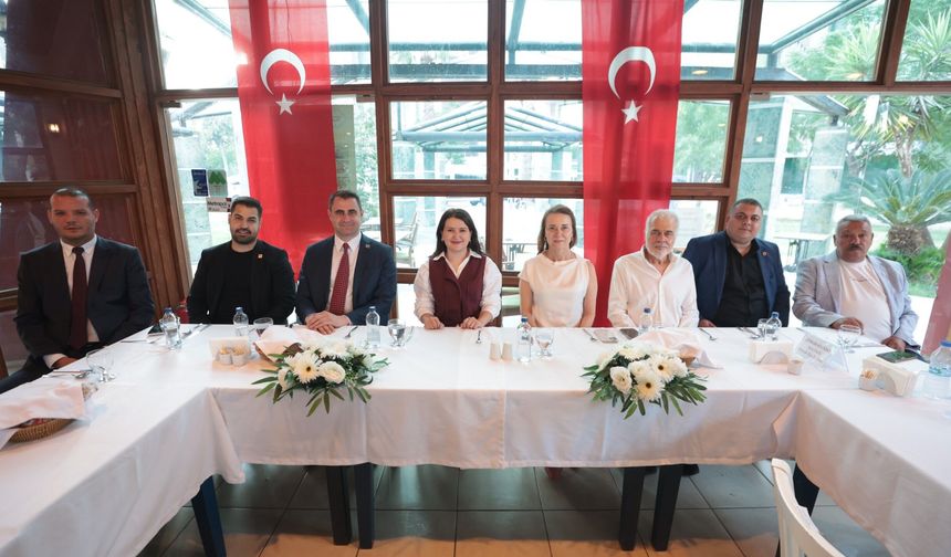 Roman Soykırımı Konak'ta Anıldı: "Eşit Bir Yaşam İçin Mücadeleyi Sürdüreceğiz"