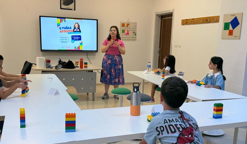 Bornovalı Minikler Lego Atölyesi'nde Geleceği Tasarladı