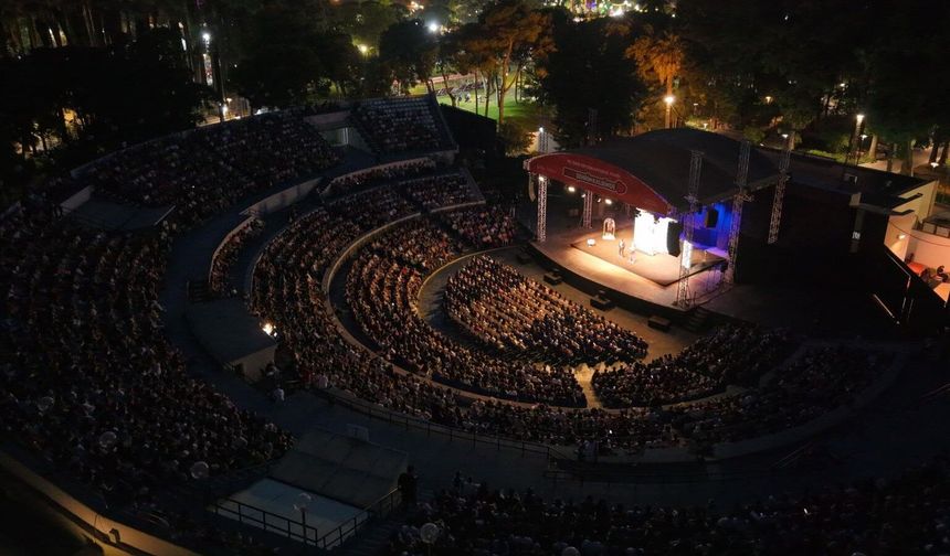İzmir Enternasyonal Fuarı'nda Sanat Dolu Gece