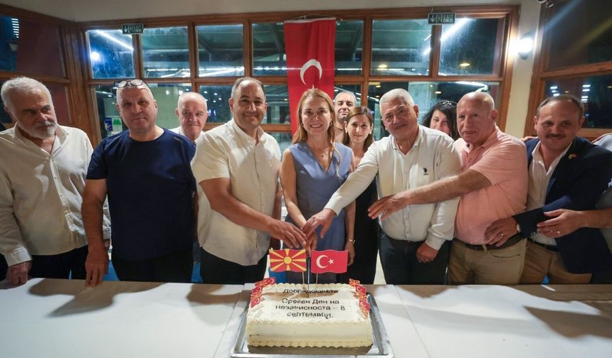 Kuzey Makedonya'nın Bağımsızlık Günü'nde Konak'tan Dayanışma Mesajı