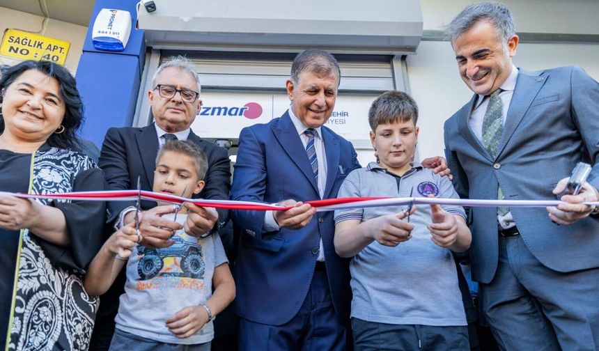 İZMAR 25'inci Mağazasını Buca Gediz'de Açtı