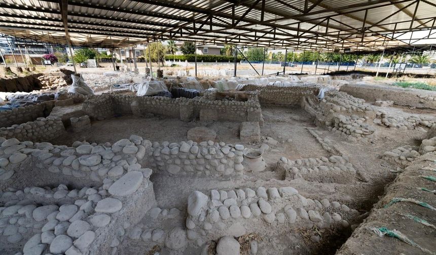 İzmir'in Troya'sı: Yassıtepe'den Zenginliğin İzleri Çıktı