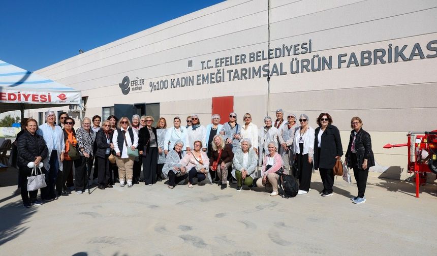 Efeler'de Kadın Dayanışmasına Anlamlı Buluşma