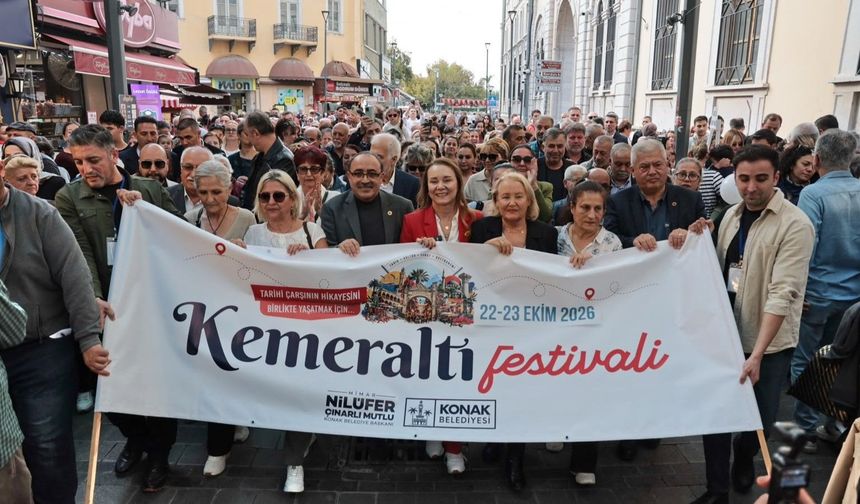 Kemeraltı'nın Sokakları Festivalle Şenlendi