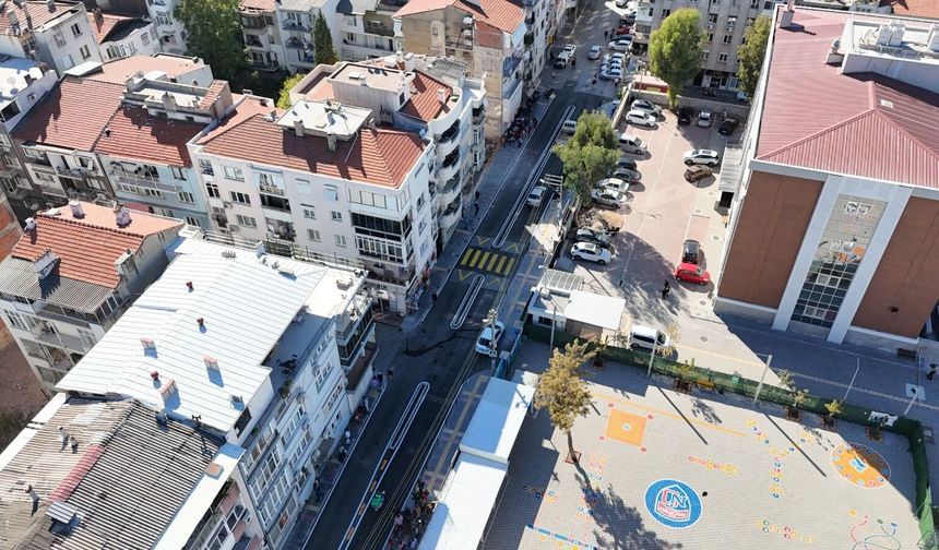 Konak'ta Beş Okulun Kullandığı Sokağa Güvenli Dokunuş