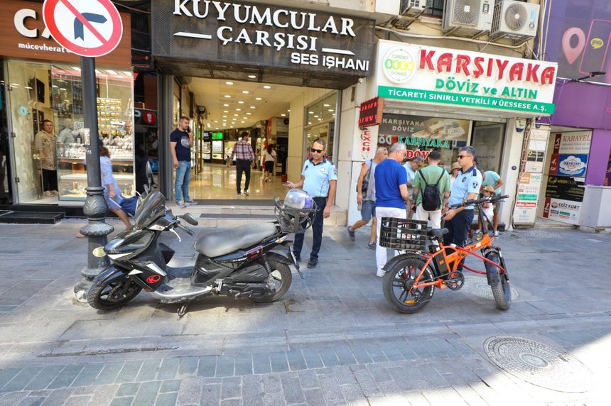 Karşıyaka'da Kural Tanımayan Sürücülere Sıkı Denetim