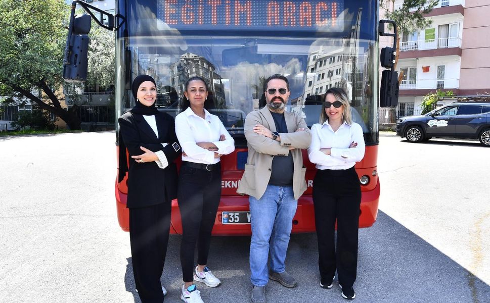 İzmir'de 'Eşitliğe Sürmek' İçin Yola Çıktılar