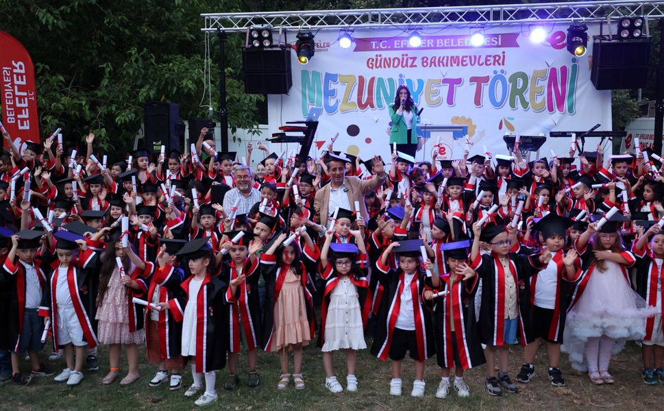 Efeler'in Minikleri Mezun Oldu