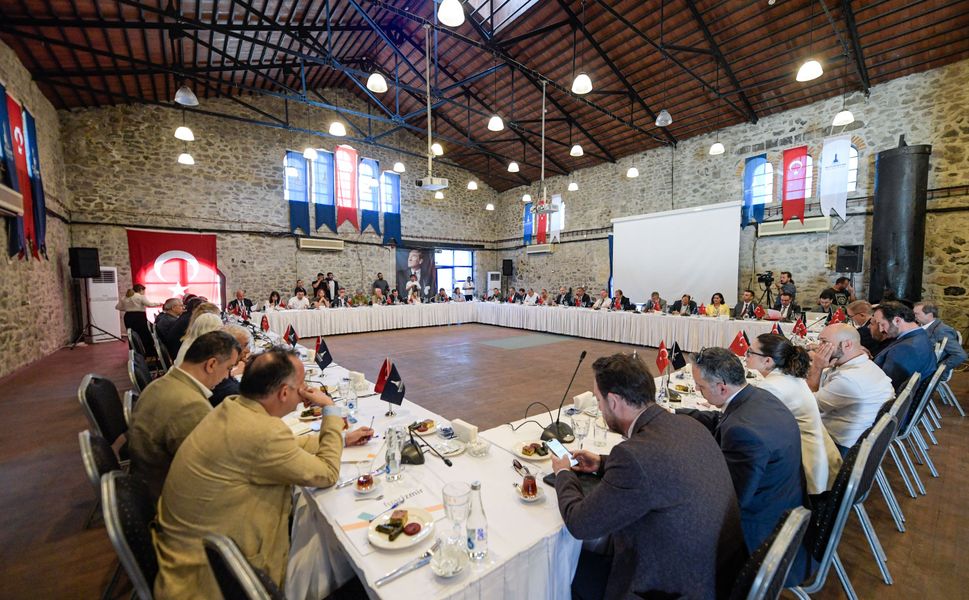 Başkan Tugay'dan "Turizm Konseyi" Önerisi